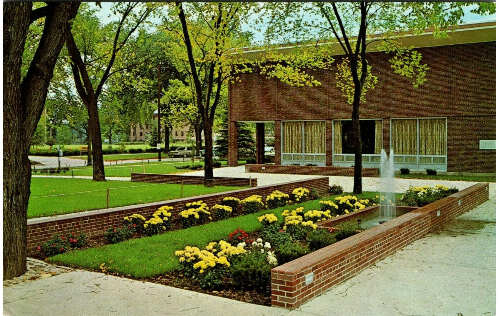 St. Norbert College, Memorial Union