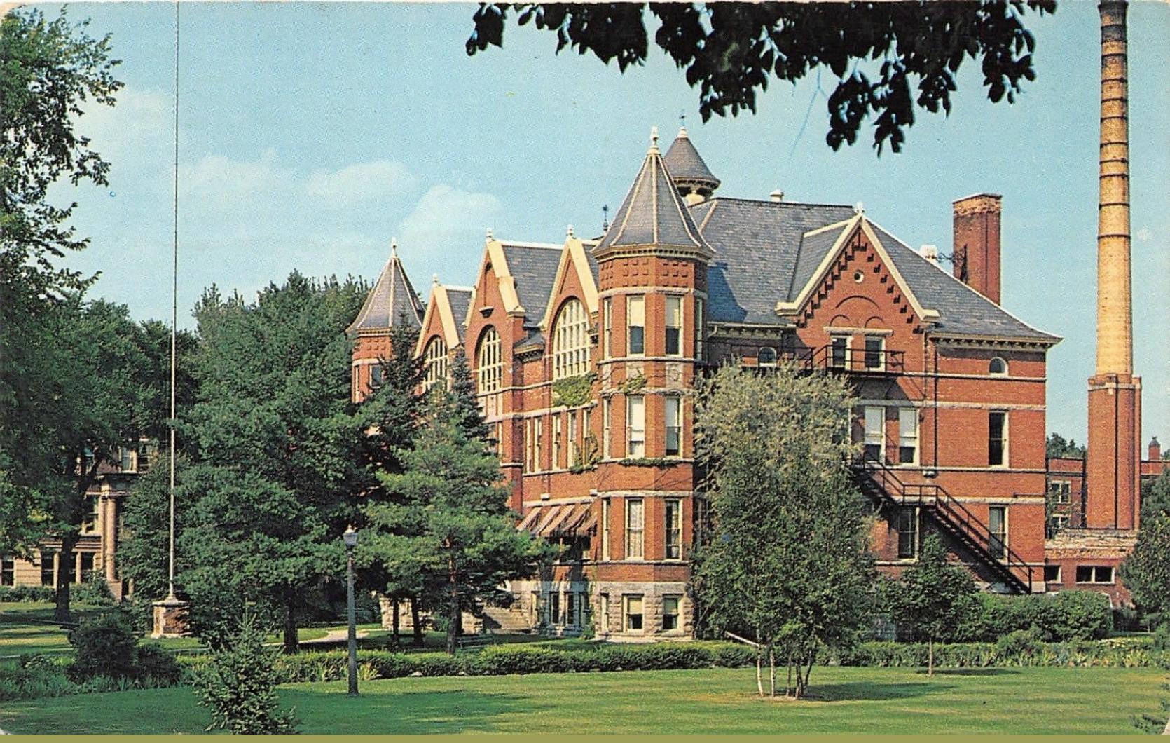 St. Norbert College, Main Hall